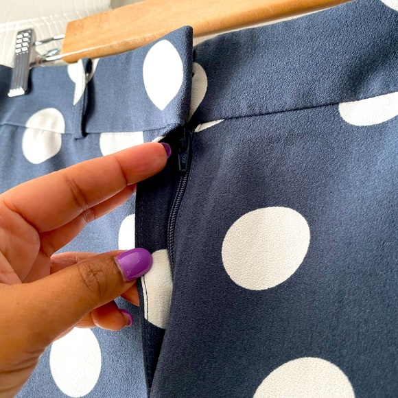 Polka dot Capri pants - Picture 3 of 10